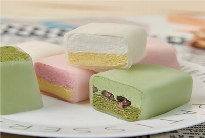 Mochi Swiss Roll